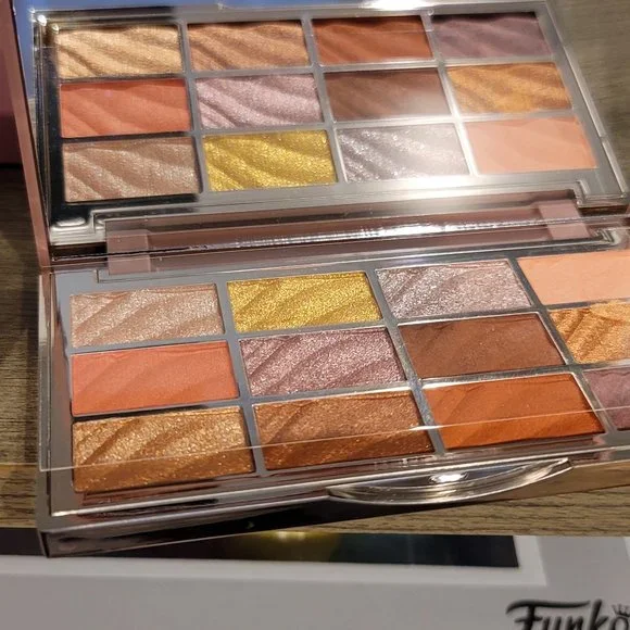 Makeup lot